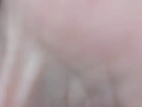 norahrosss' Live Chat Room