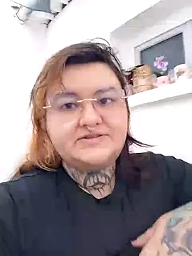Staicyjanemcfly's Live Chat Room