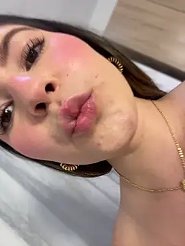 Živá chatovací místnost naughty__angel