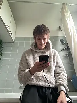Toyjungee чат на живо