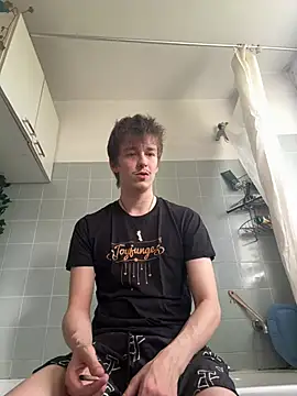 Toyjungee élő chatszobája