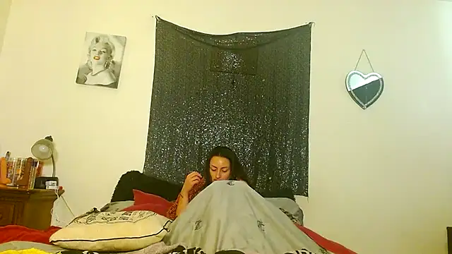 DiamondMonroeXo чат на живо