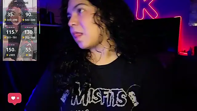 kimmiakiss22's Live Chat Room