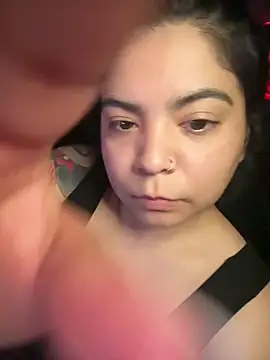 kimmiakiss22 লাইভ চ্যাট রুম