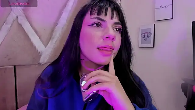 xhinata_hyugax Adlı Modelin Canlı Sohbet Odası