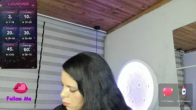 Sala de chat en directo de natasha_logan_
