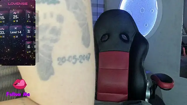 natasha_logan_'s Live Chat Room