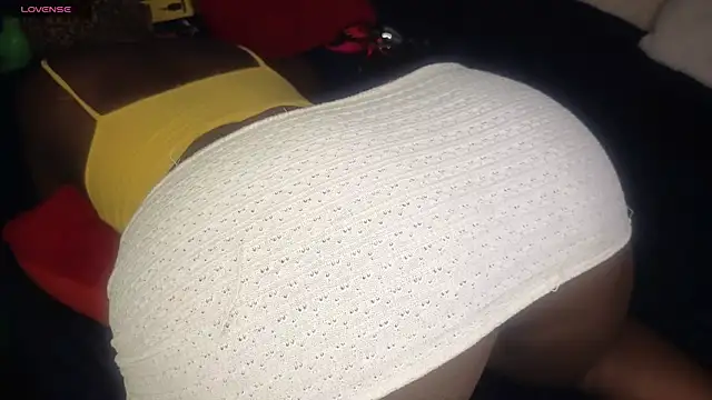 Sexy_sharntel's Live Chat Room