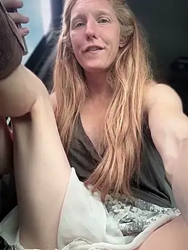 Živá chatovací místnost GoldenFlameGoddess