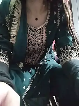 غرفة دردشة Noor_Darliing المباشرة