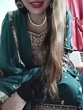 Noor_Darliing's Live Chat Room