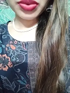 غرفة دردشة Noor_Darliing المباشرة