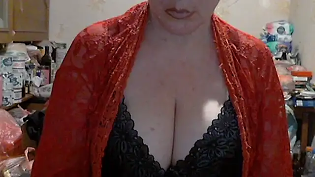 Bonditta's Live Chat Room