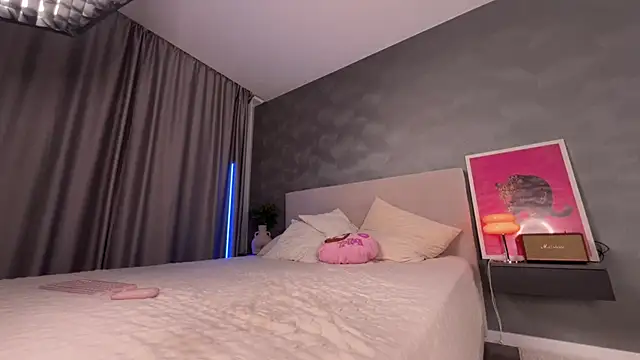 GlossyVixen 실시간 채팅방