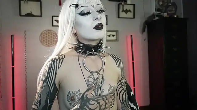 Živá chatovací místnost insania_9999_