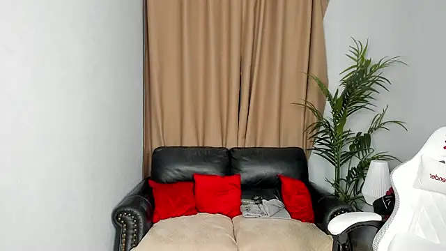 Persephoni Adlı Modelin Canlı Sohbet Odası