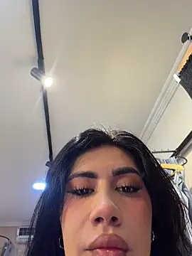 غرفة دردشة clarachanelricek المباشرة