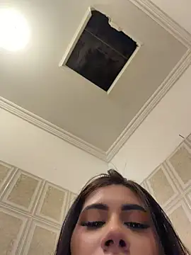 Chat soba uživo modela clarachanelricek
