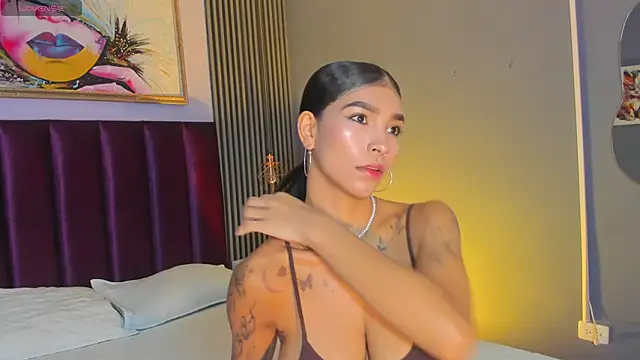LauraAristizabal live-chat rom