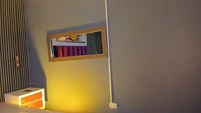 Živá chatovací místnost LauraAristizabal