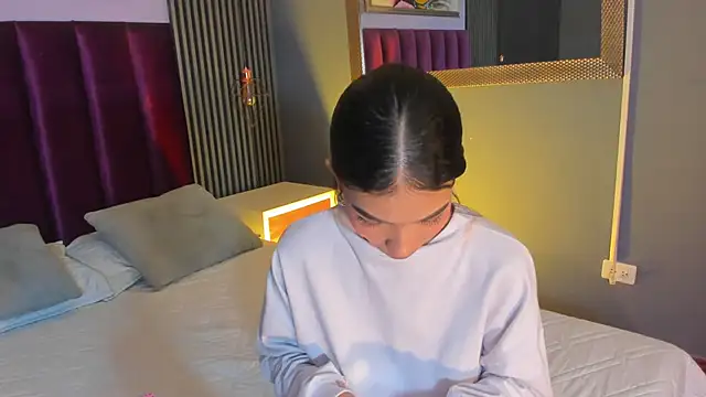 LauraAristizabal – live chatrum