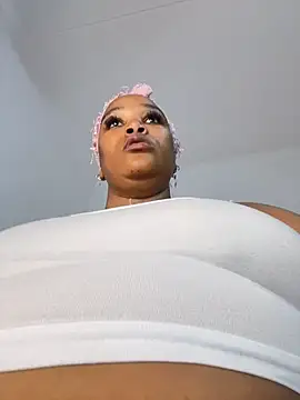 SexyChill1992 Adlı Modelin Canlı Sohbet Odası