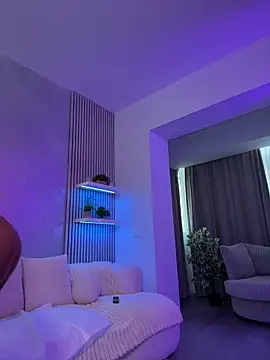 KirstieVegas Adlı Modelin Canlı Sohbet Odası
