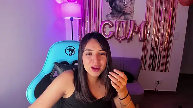 غرفة دردشة Nicole_Ss المباشرة