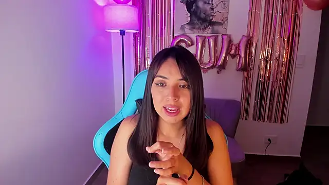 Chat soba uživo modela Nicole_Ss