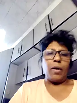 Sala de chat en directo de MsAttitude