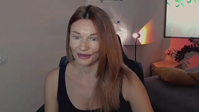 MistyBarnes' Live Chat Room