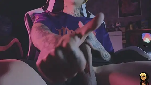 Živá kamerová sex show AcidMilo