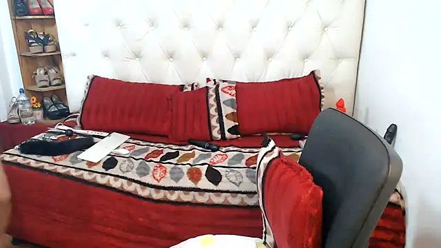 Andrea_slophy Live Chatraum