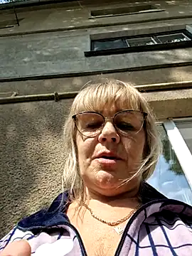 חדר צ'אט בשידור חי של gentleblonde