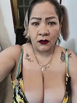 Dalessa_Bigtits – live chatrum