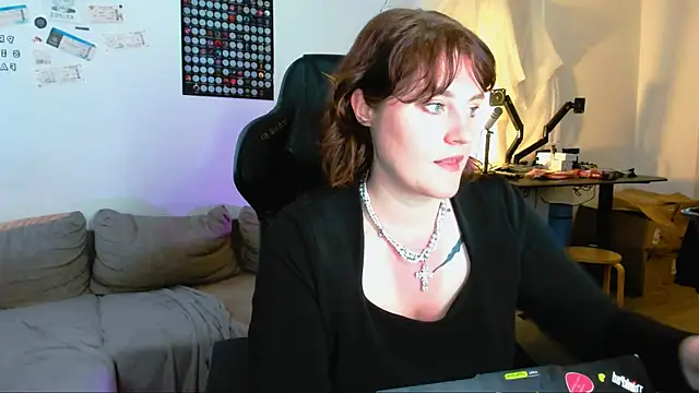 KiraKoval's Live Chat Room