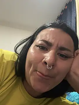 Abril_Luv Ruang Obrolan Langsung