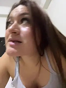 חדר צ'אט בשידור חי של LuceroRm