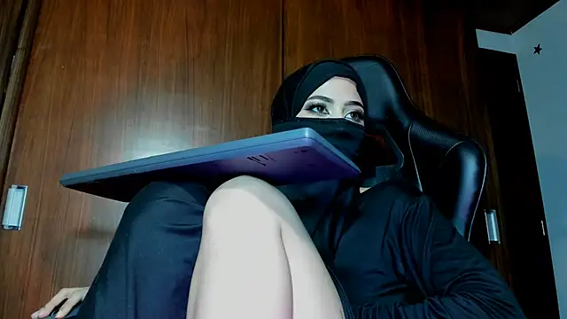 Azahara_ahmad লাইভ চ্যাট রুম