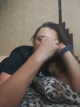 חדר צ'אט בשידור חי של KrissSexi