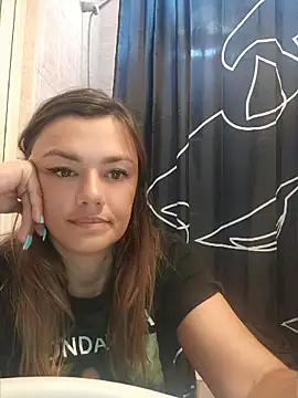 Chat soba uživo modela KrissSexi