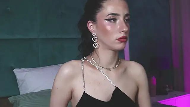 AmeliaJune чат на живо