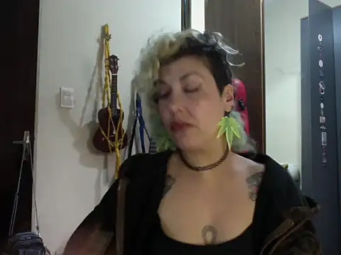 Онлайн чат MariLouM