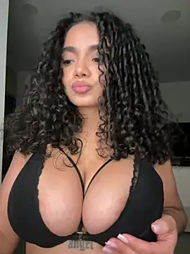 Curlyierr Cameră chat live