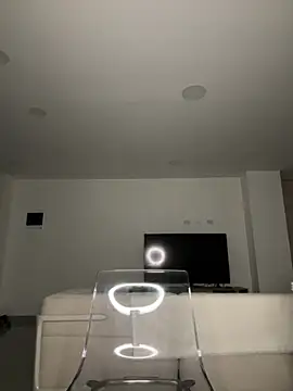 חדר צ'אט בשידור חי של Curlyierr