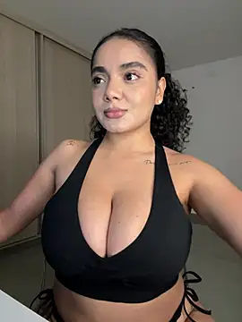 Curlyierr Cameră chat live