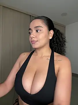 Curlyierr Cameră chat live