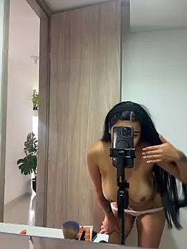 Issane_Peru Cameră chat live