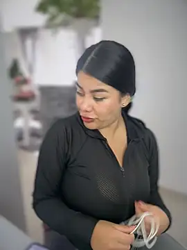Živá chatovací místnost Issane_Peru