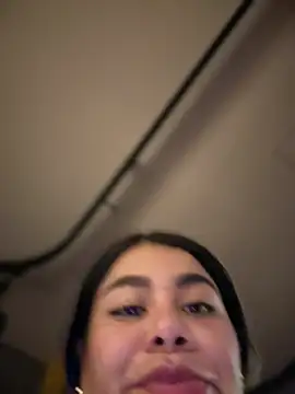 Issane_Peru – live chatrum
